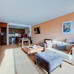 アパート Panorama Maggiore Apartment- Happy *