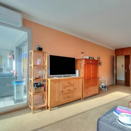 Panorama Maggiore Apartment With Pool In Locarno - Happy Rentals Locarno