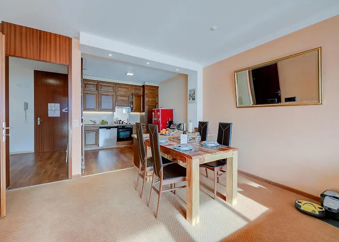 Apartman Panorama Maggiore Apartment- Happy